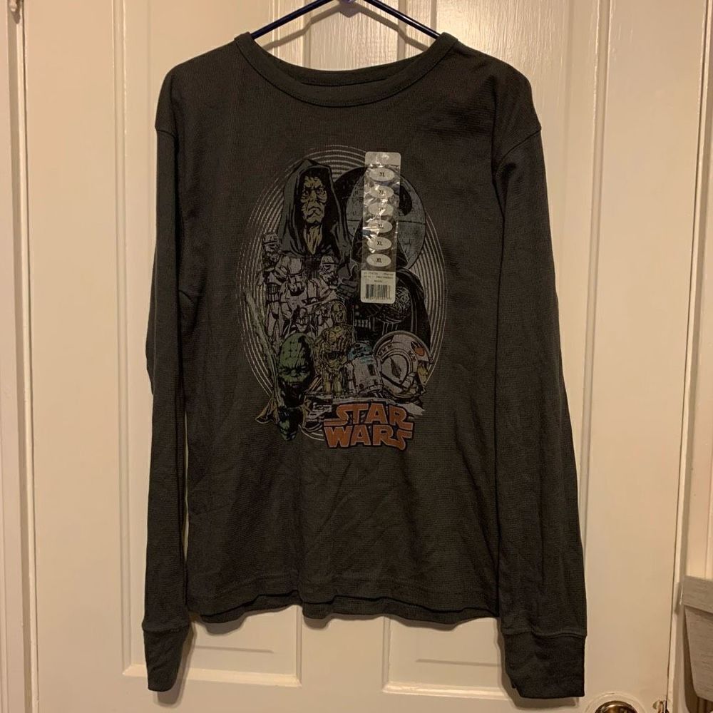 Star Wars Size XL Gray Thermal Long Sleeved Shirt *New*